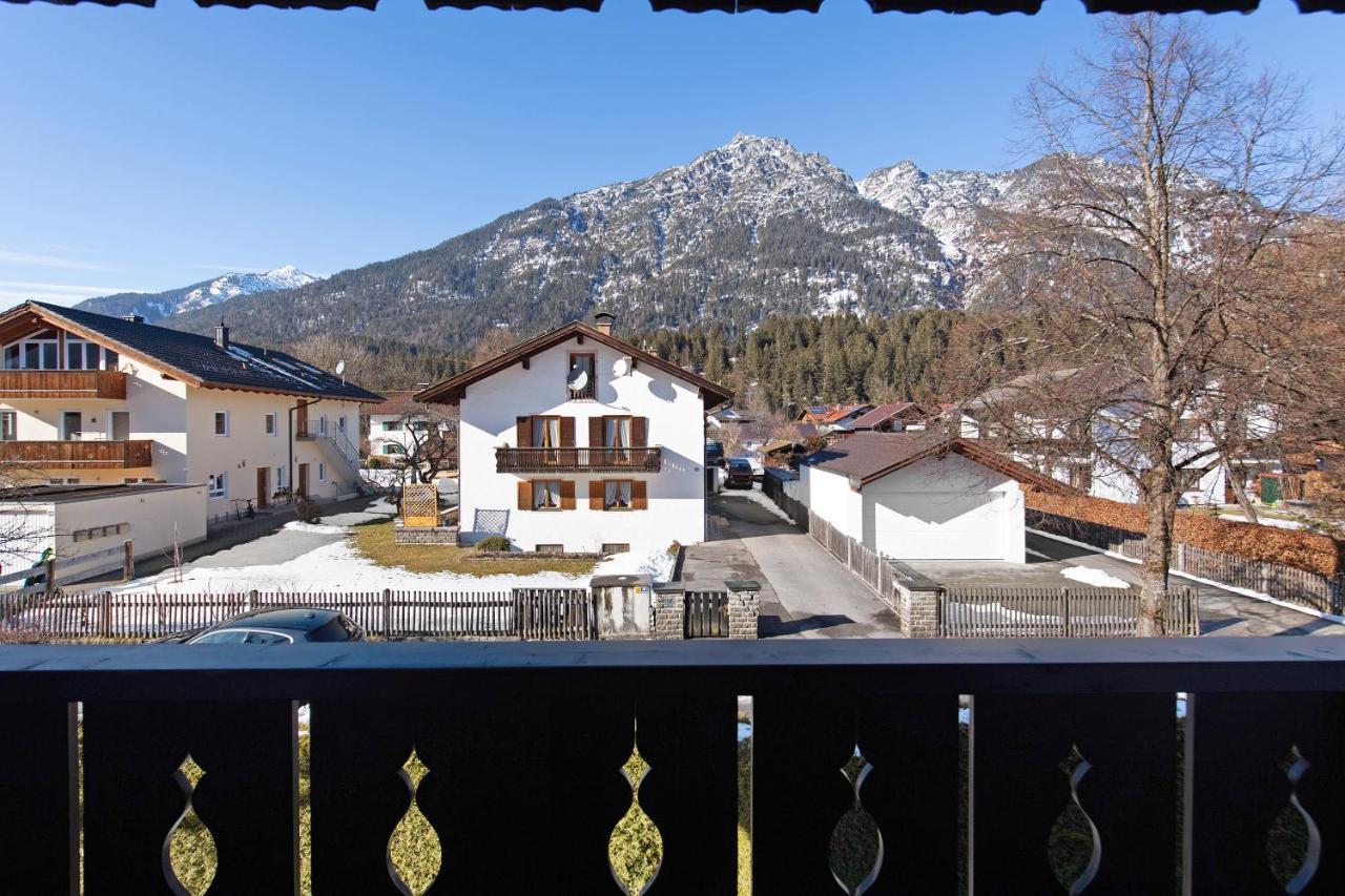 Fewo Christina Garmisch-Partenkirchen Bagian luar foto